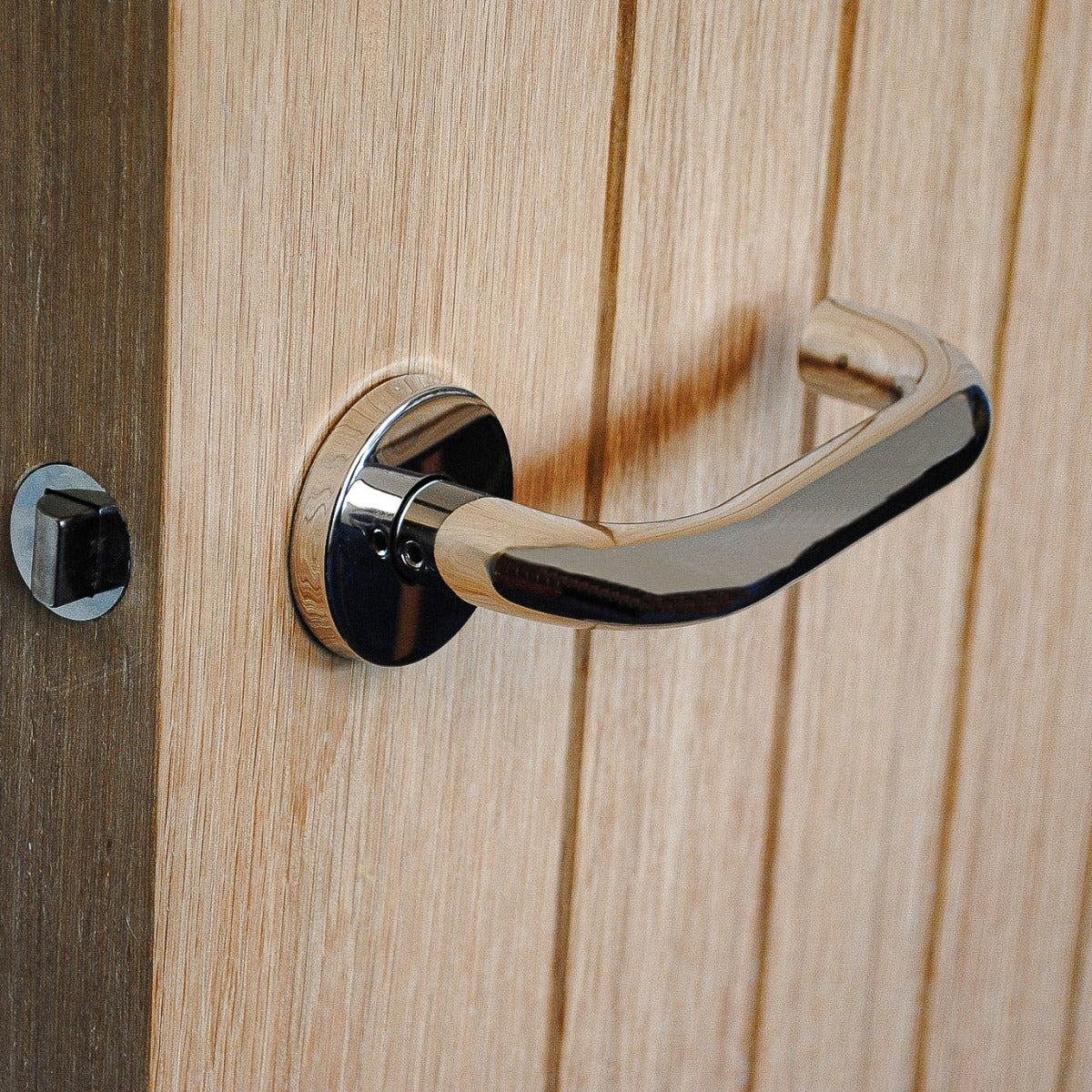 ViBE Runda Lever on Rose Door Handle in Polished Stainless Steel for Internal Doors