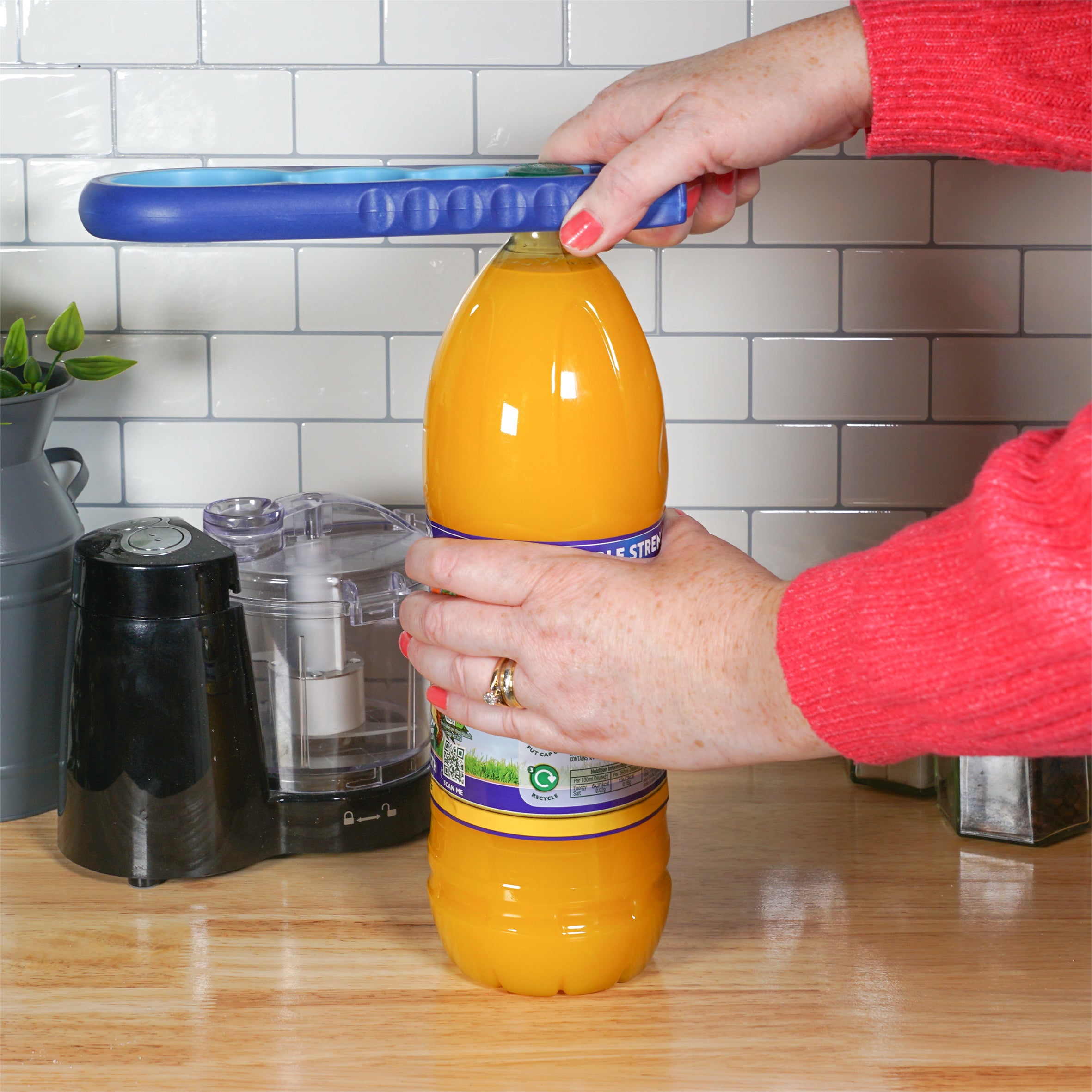 Universal Jar and Bottle Opener - VM992AC