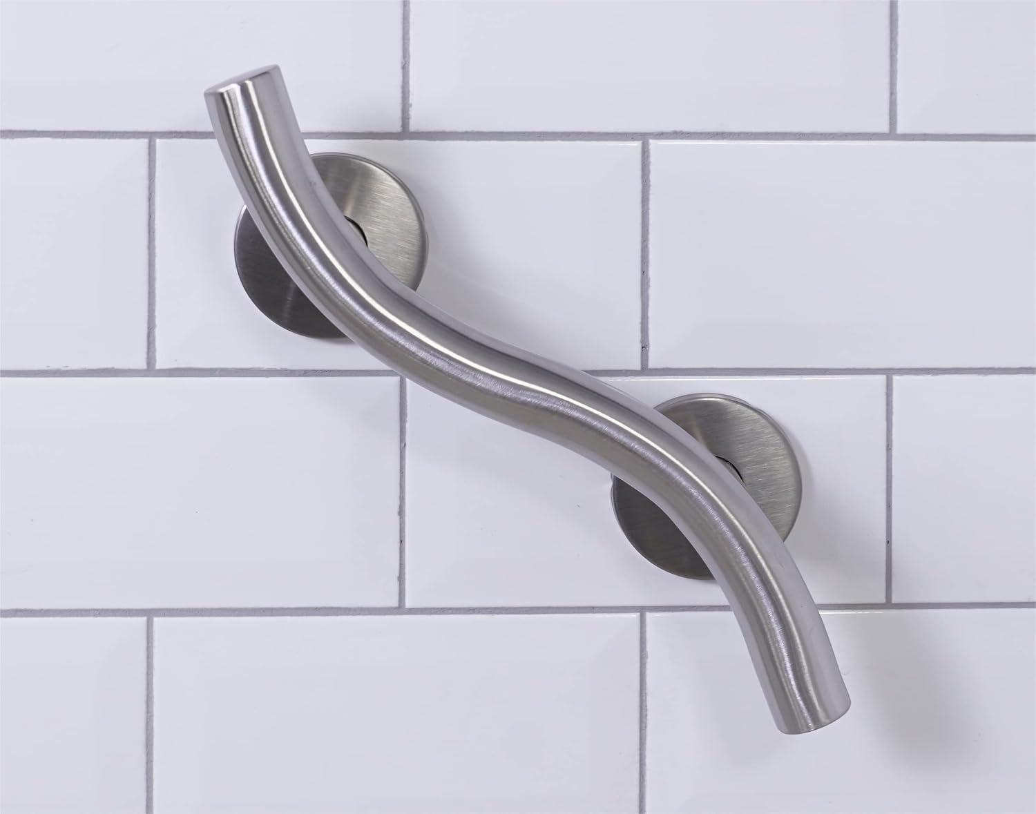 Aidapt Stainless Steel Curved Bathroom Grab Bar Brushed Steel Safety Handle