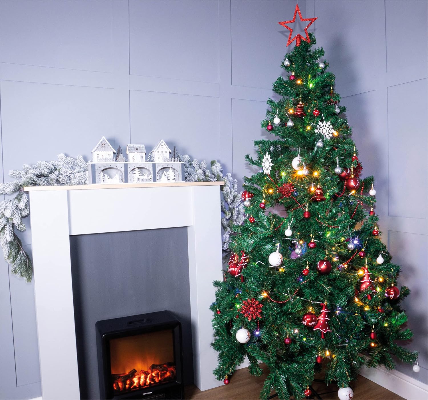 St Helens Home & Garden Battery Powered Wooden Light Up Festive Scene - GH961