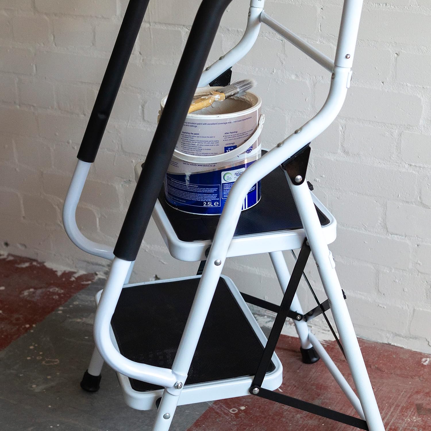 Step Stool with Handrail