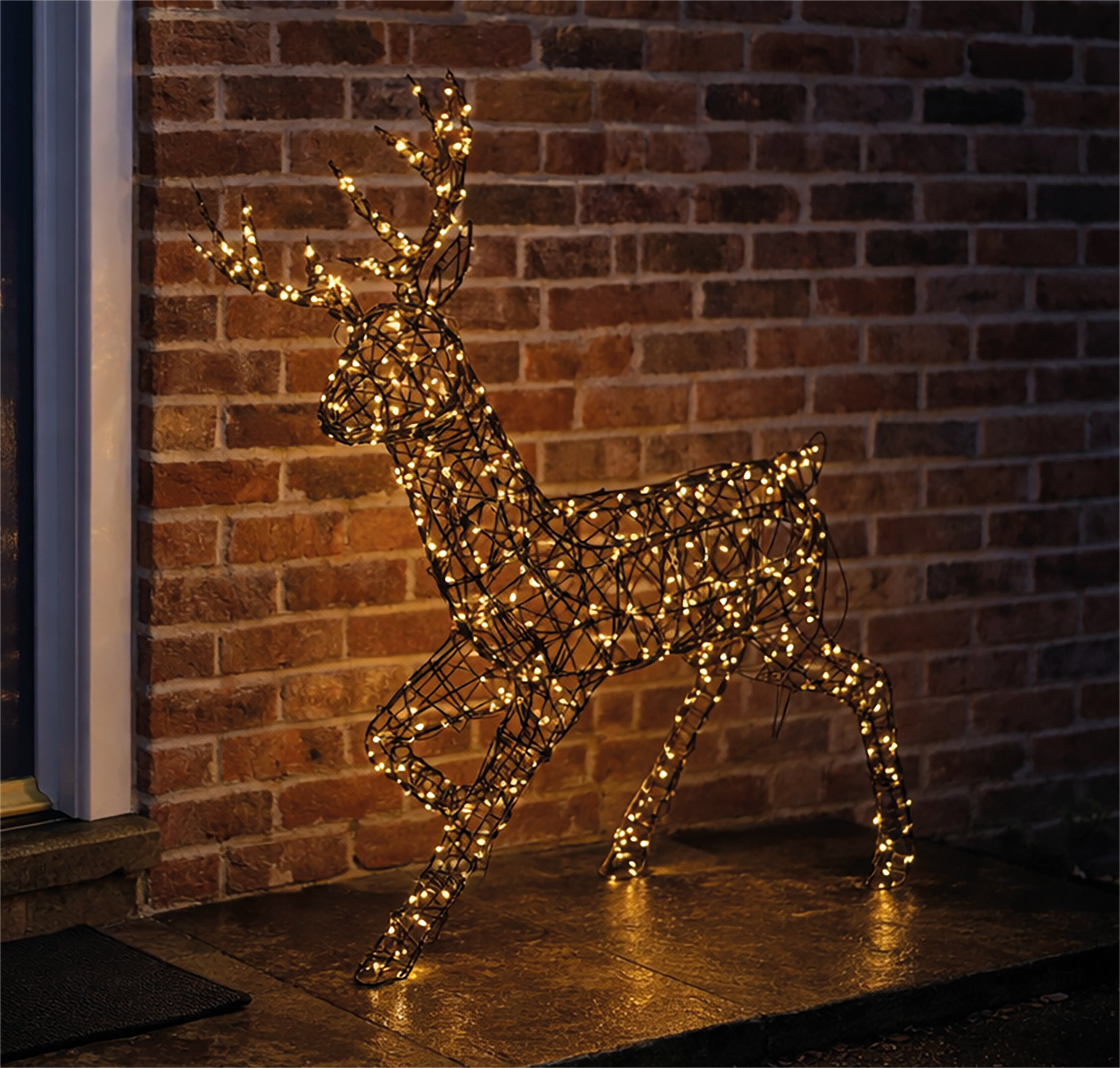 Xmas Haus LED Metal Rattan Deer Outdoor Decoration with Timer