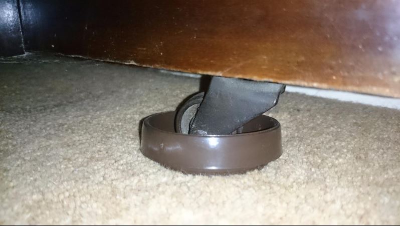 Fort Fasteners Castor Cups, Large 60mm Brown Plastic 8 Castor Cups