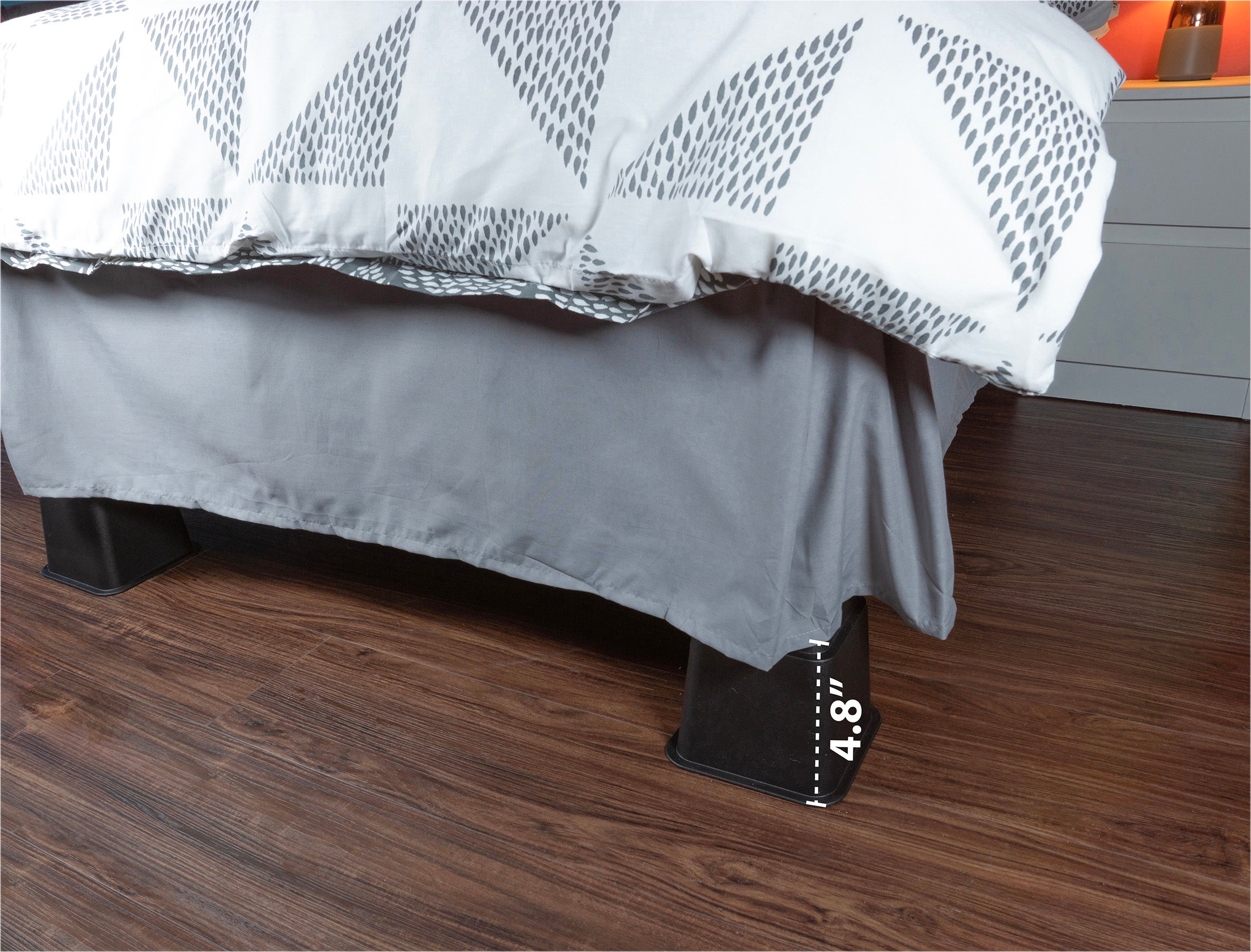 8 Piece Adjustable Furniture Raisers - VG831A