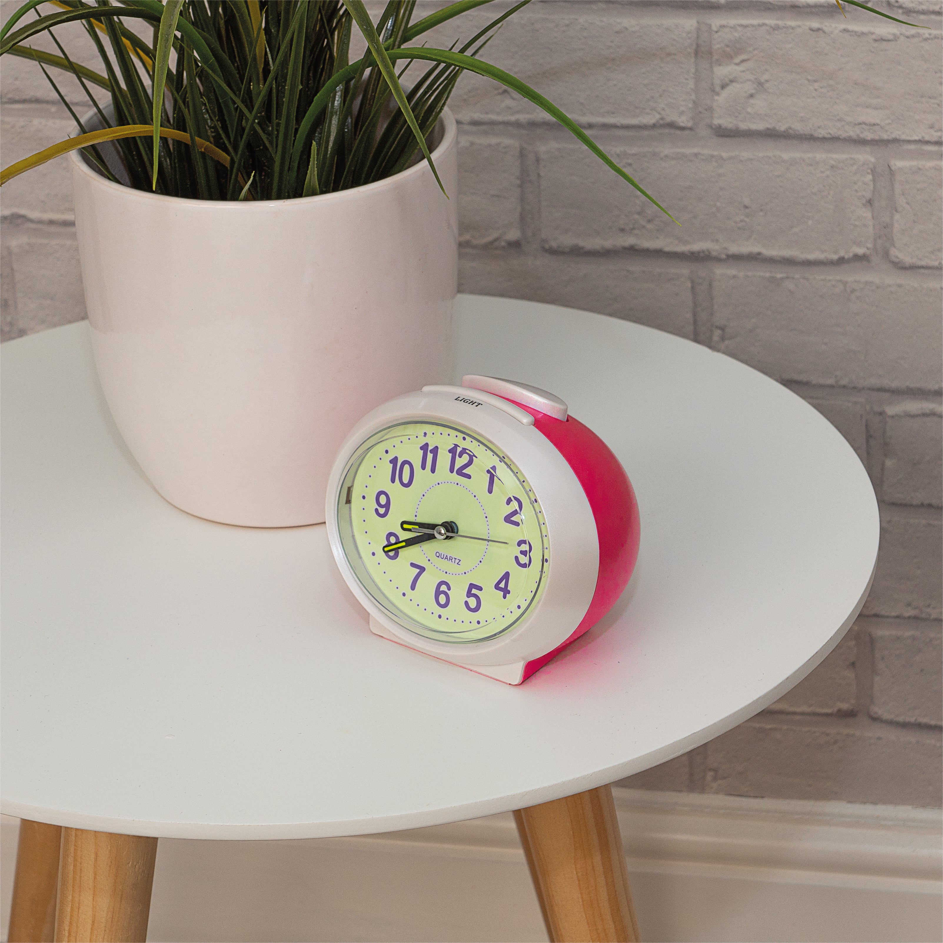 Aidapt Analogue Talking Clock - VM310