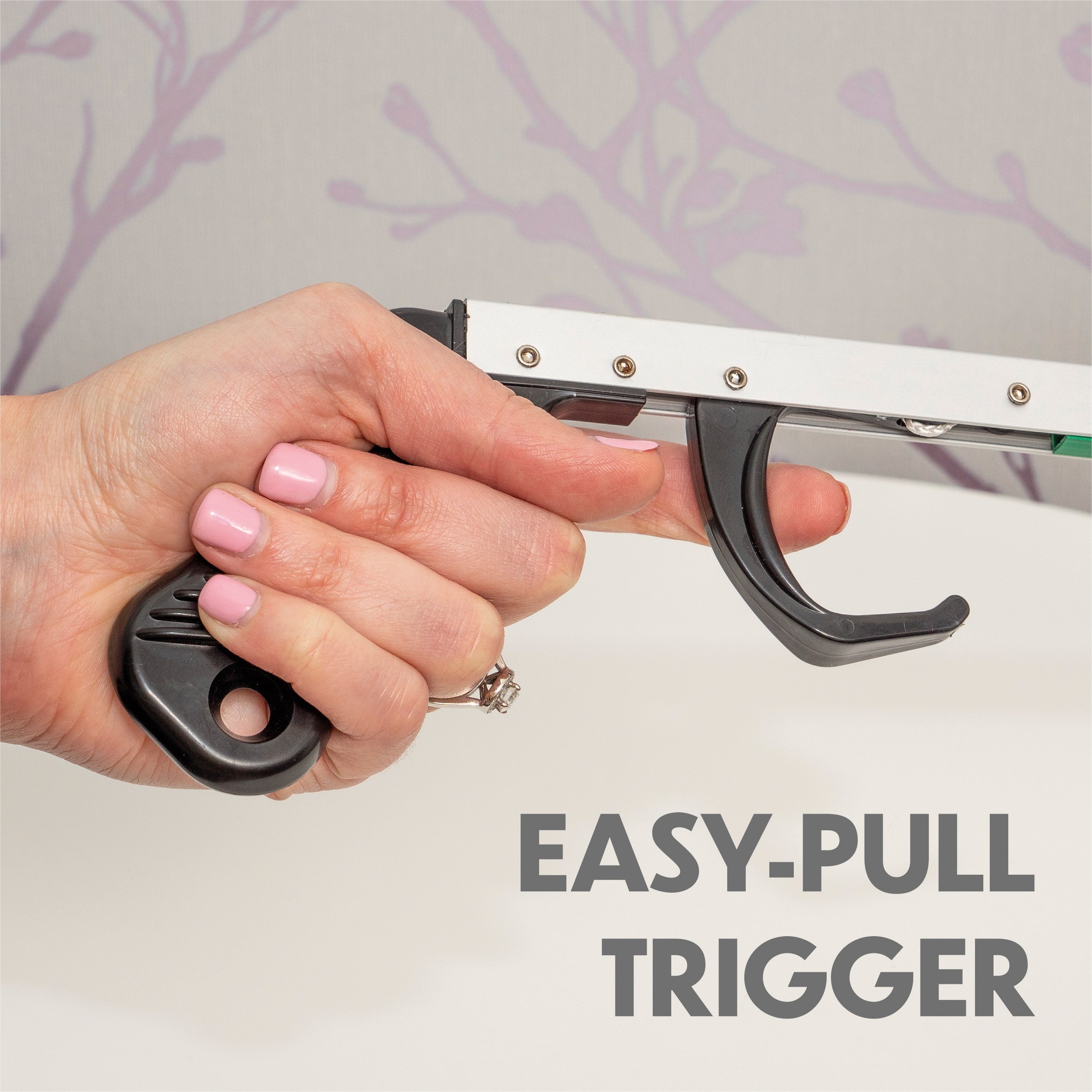 Folding Handy Reacher with Magnetic Tip - VM901D