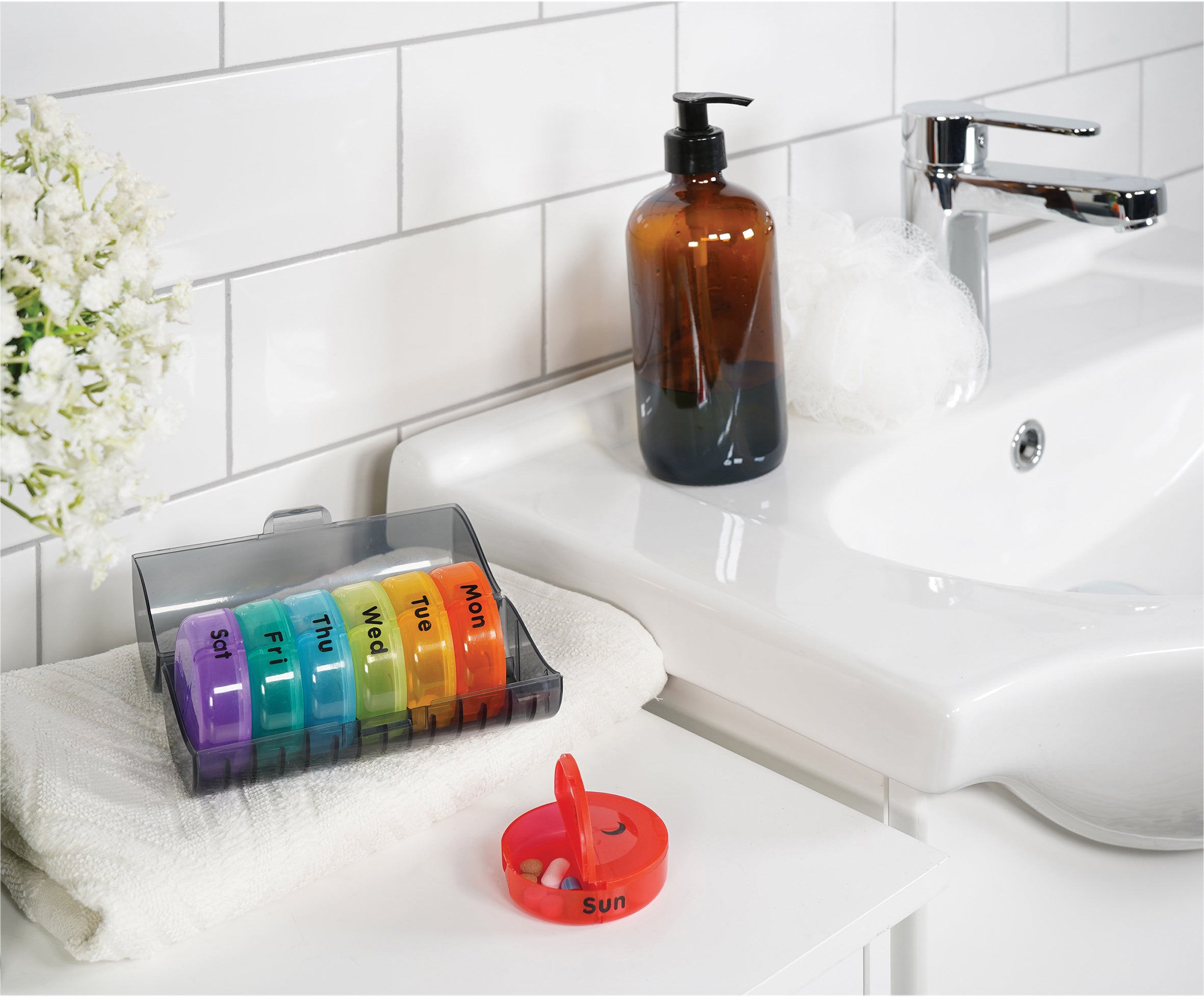 7 Day Pill Box with Case - VM930AD