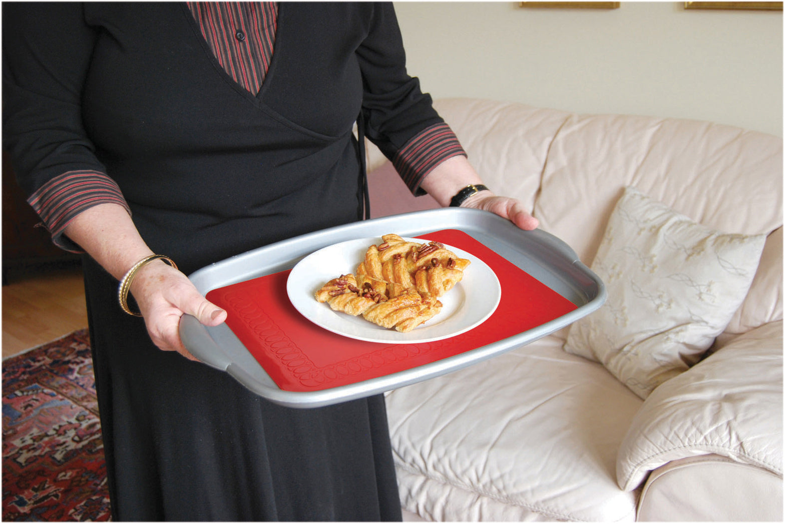 Tenura Silicone Rubber Anti Slip Rectangular Mat 35.5x25.5 cm - VM985AR